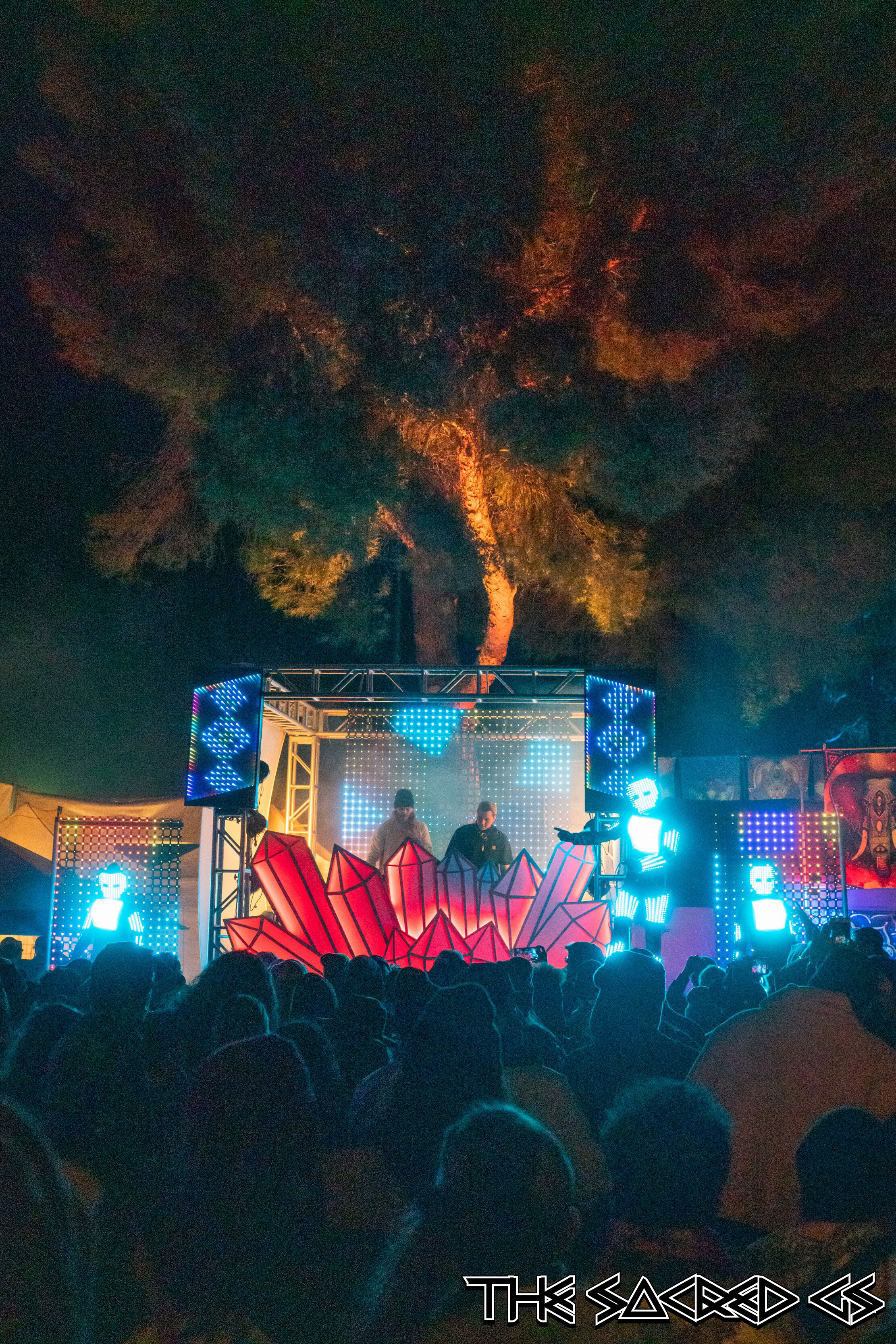 The Illuminated G's